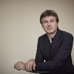 (c) Gregor Hohenberg